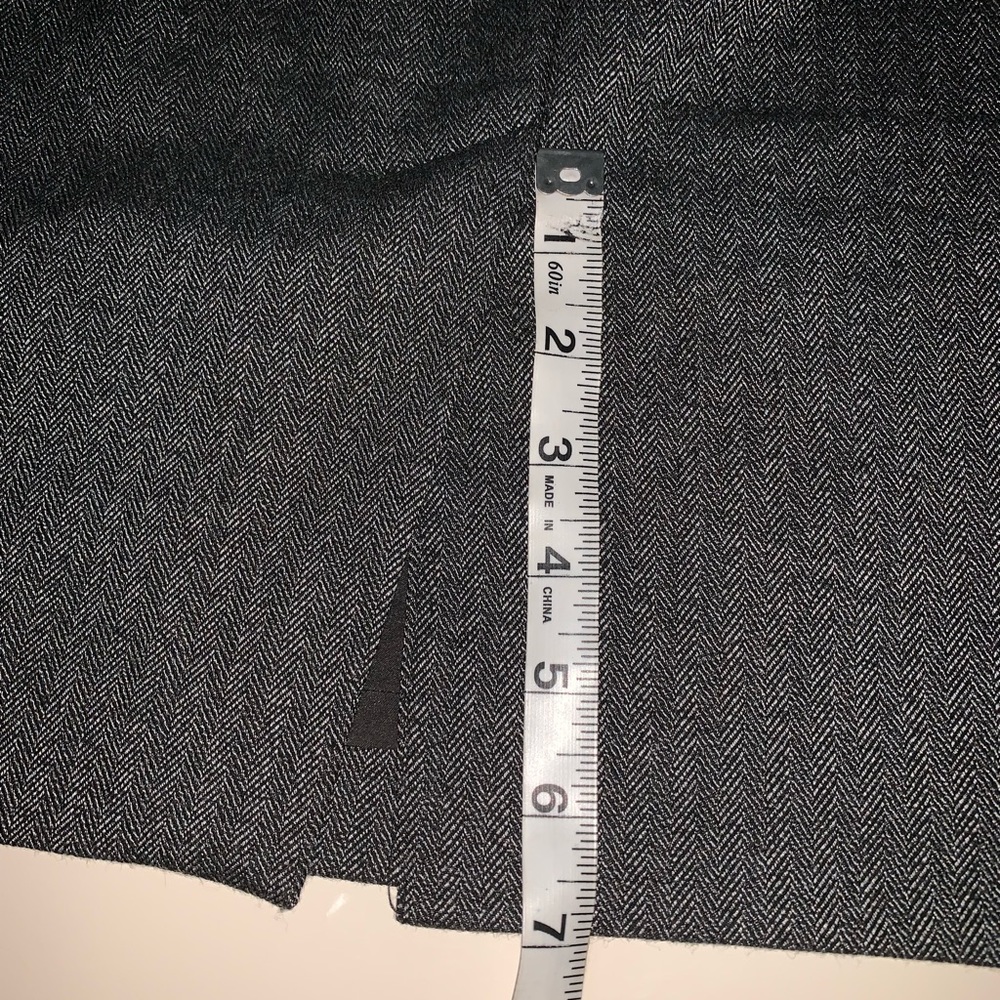 Woman’s pencil skirt. - Picture 8 of 8